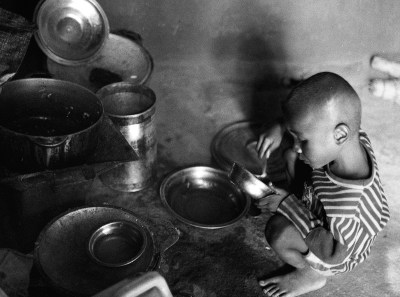 #freelance #photographer #haddadtoni #tasweer #active #available #beirut #madagascar
#corporatephotographer #tasweer.lb #tasweer #beirut #ToniHaddad #portfolio #contact #photojournalism #photojournalist #zanakynylalana #madagascar #reportage #haddadtoni #documentaryphotography #zanakynylalana #madagascar #reportage #haddadtoni #documentaryphotography